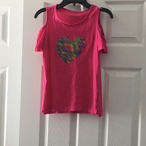 Peek a boo shoulder pink shirt